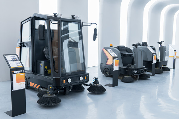 橙犀掃地機(jī)能否解決道路清潔問題