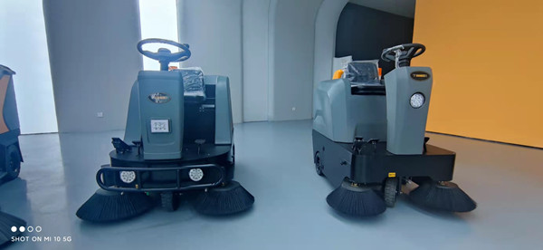  你知道掃地機(jī)的電池能用多久嗎？