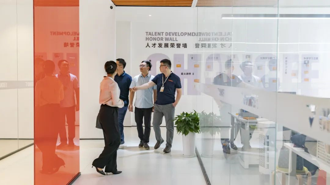 六安市高新區(qū)考察團(tuán)來(lái)訪橙犀總部交流合作